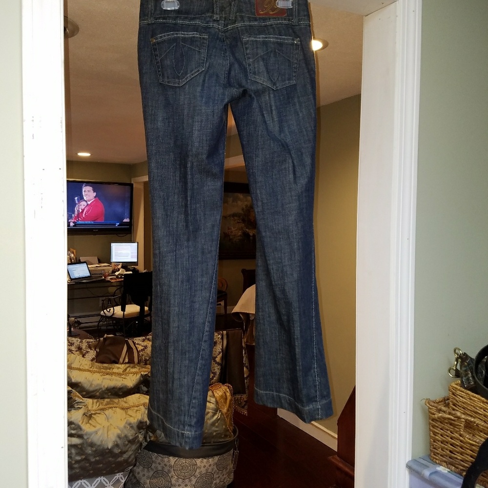 Jeans - Picture 2 of 4